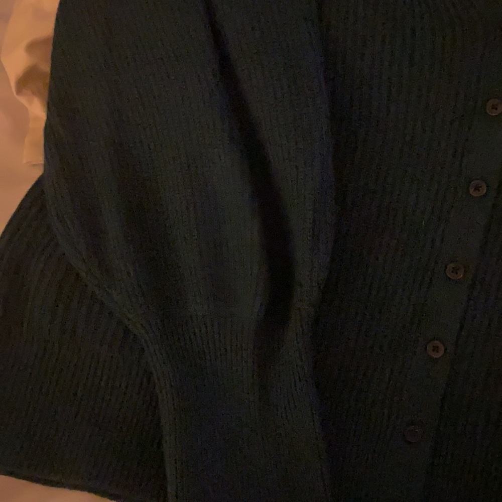 Sweater - Picture 4 of 4
